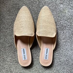 Steve Madden Tan Mules with Pointed Toe and Woven Texture